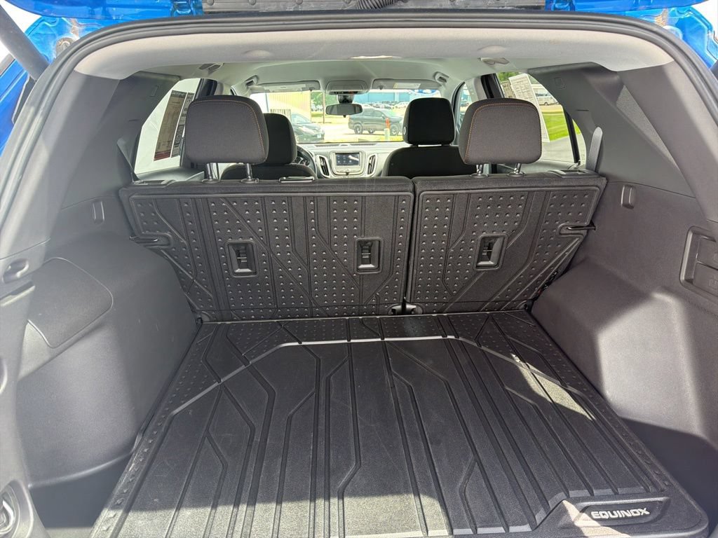 Used 2024 Chevrolet Equinox LT w/ LPO, Floor Liner Package FWD image 9
