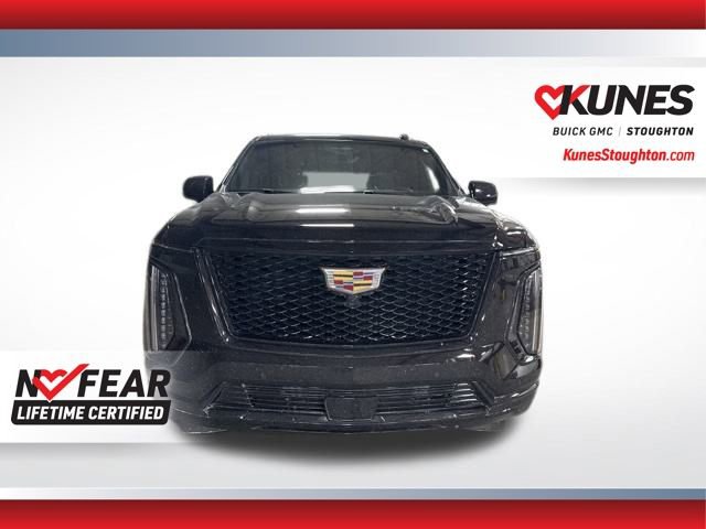 Used 2025 Cadillac Escalade Sport w/ Touring Package AWD/4WD image 5