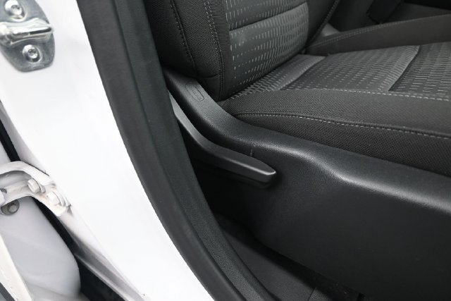 Used 2025 Chevrolet Equinox LT FWD image 37
