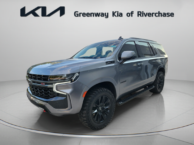 Used 2021 Chevrolet Tahoe Z71 w/ Luxury Package AWD/4WD image 3