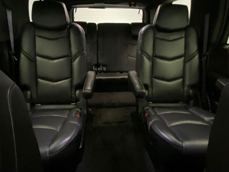 Used 2017 Cadillac Escalade Platinum AWD/4WD image 40