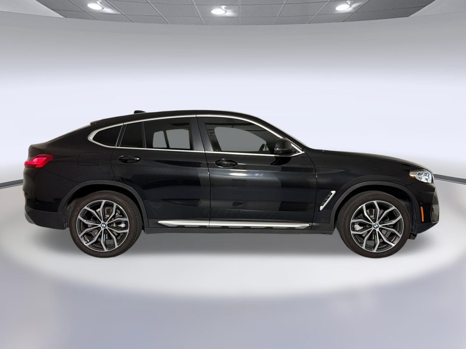 Used 2024 BMW X4 xDrive30i w/ Parking Assistance Package AWD/4WD image 8