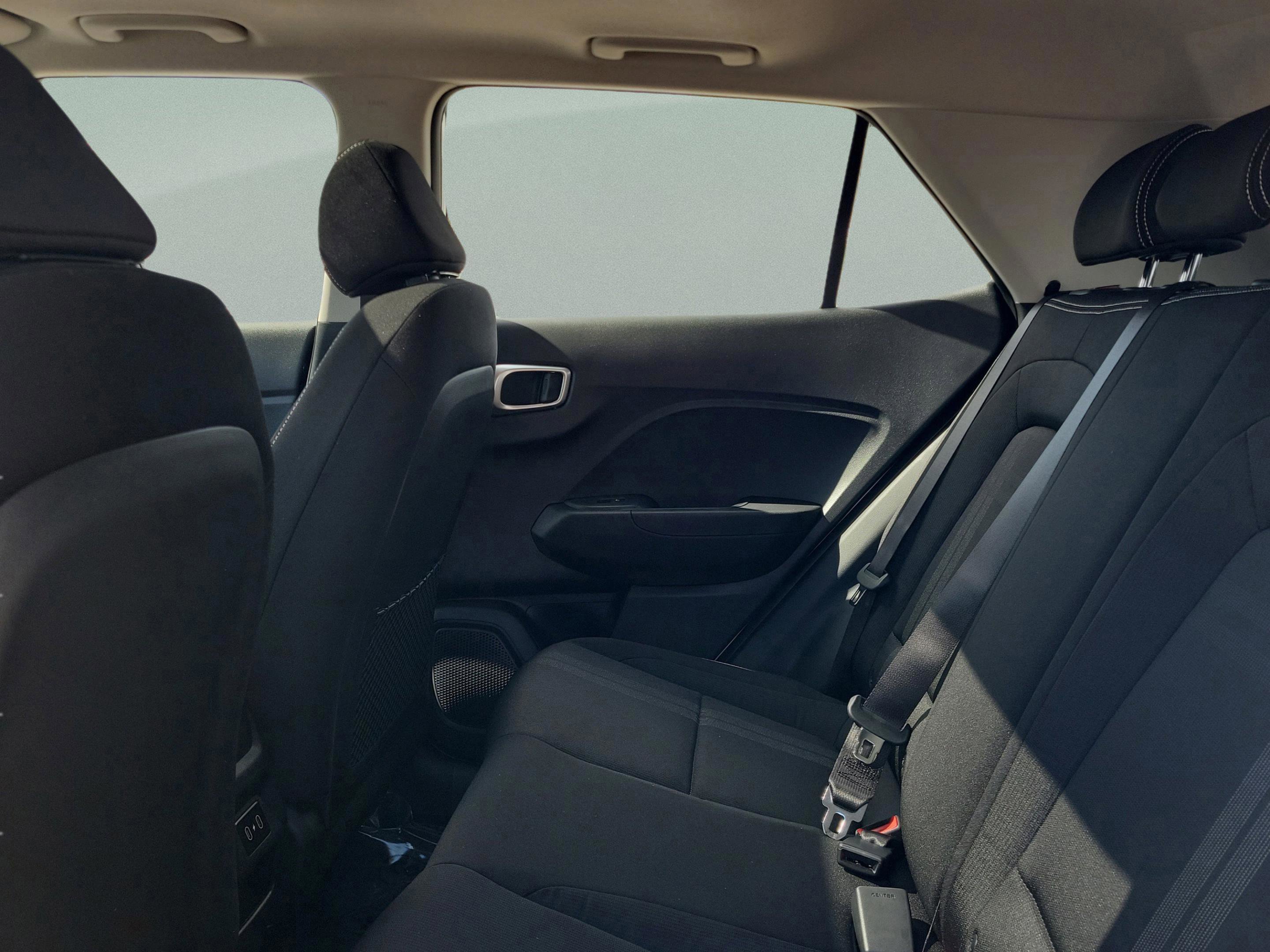 New 2026 Hyundai Venue SEL image 28