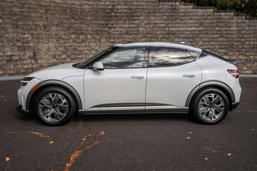 New 2025 Genesis GV60 Advanced image 5