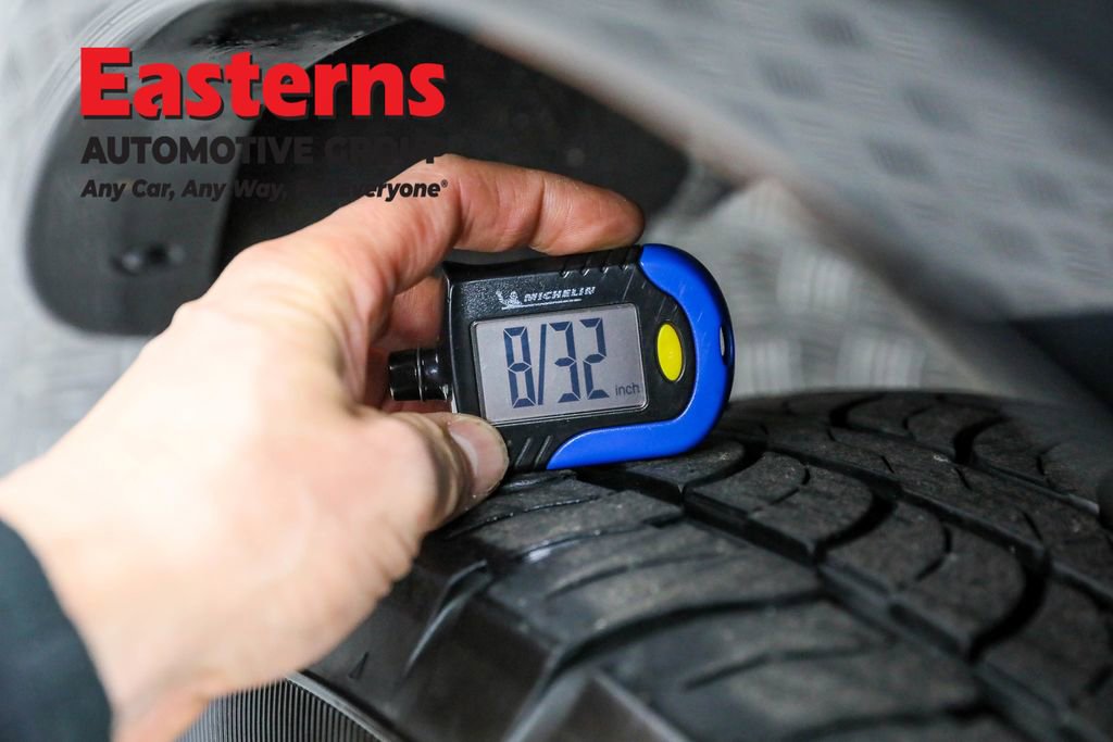 Used 2024 Nissan Armada SV image 32