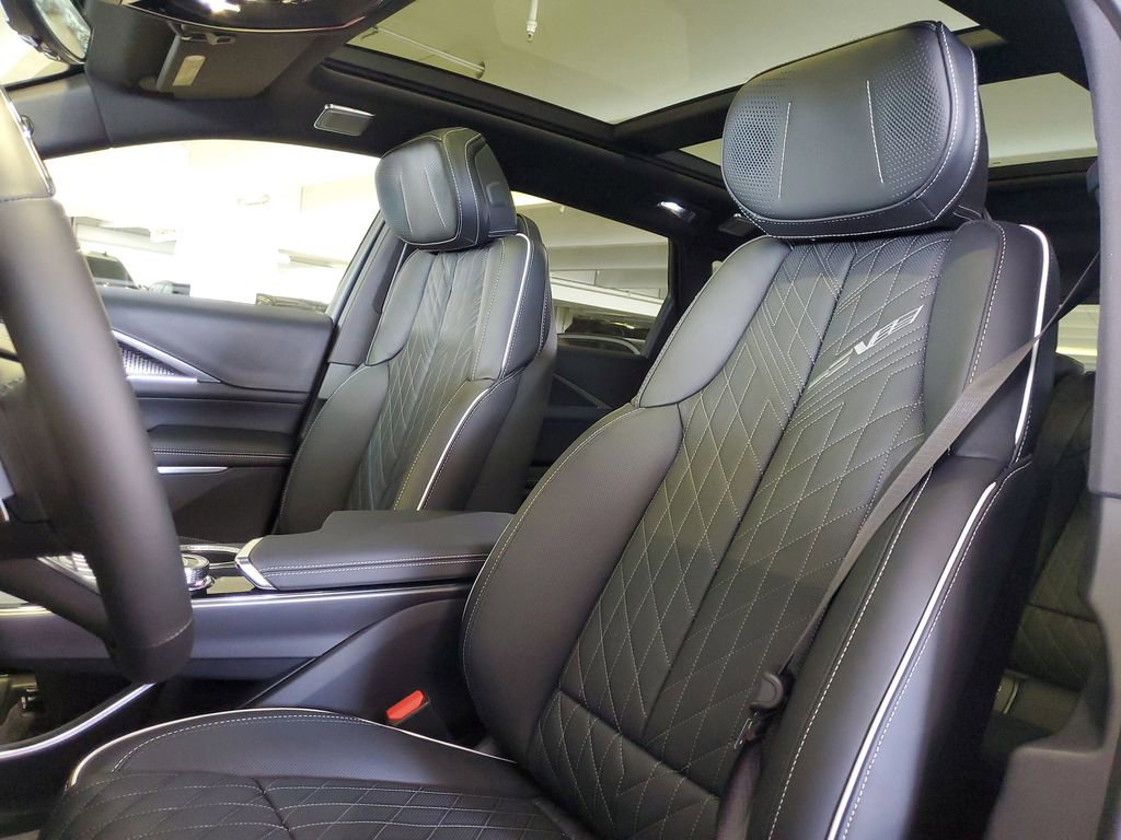 New 2026 Cadillac Lyriq V w/ Exterior Carbon Fiber Package AWD/4WD image 18