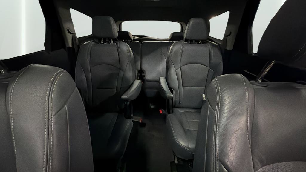 Used 2020 Buick Enclave Essence w/ Sport Touring Edition image 32