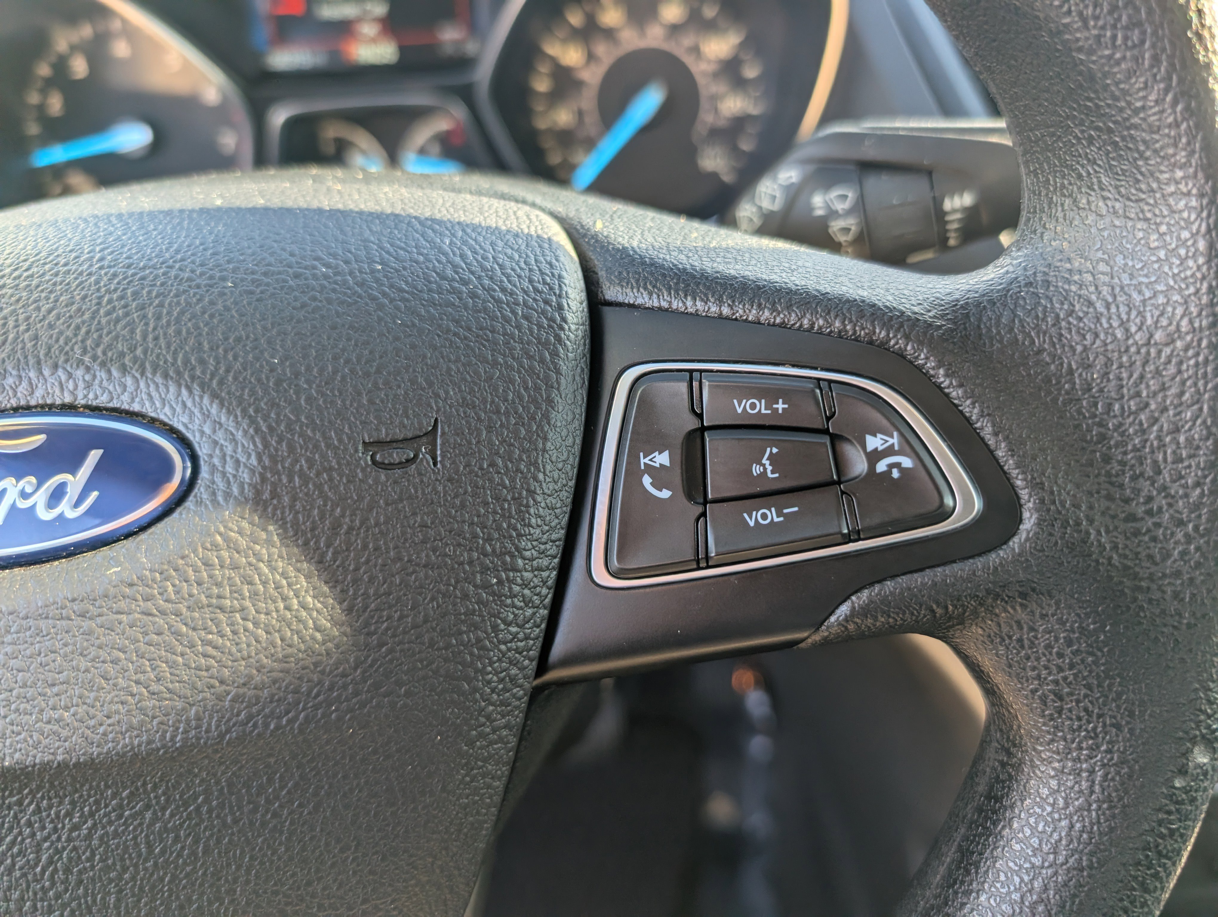 Used 2019 Ford Escape SE image 16