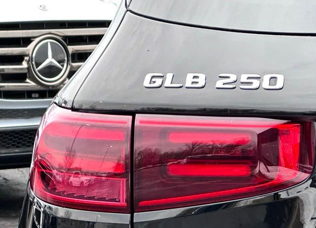 New 2026 Mercedes-Benz GLB 250 4MATIC image 10
