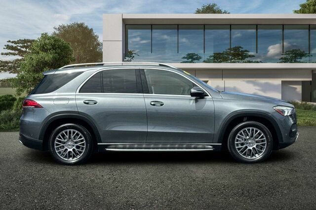 Used 2022 Mercedes-Benz GLE 450 4MATIC image 3