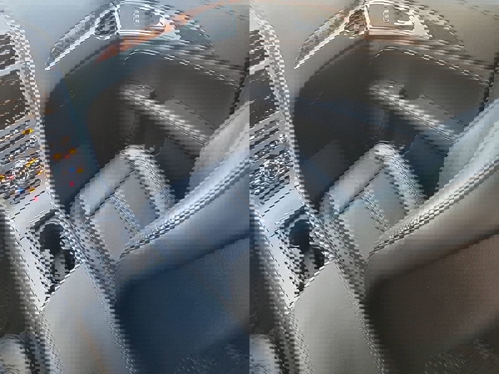 Used 2017 Lincoln MKZ Select image 32