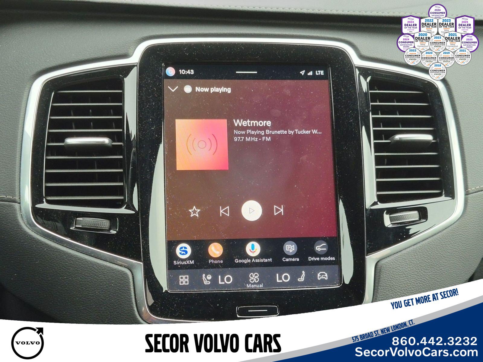 Used 2024 Volvo XC90 T8 Ultimate w/ Protection Package Premier AWD/4WD image 24