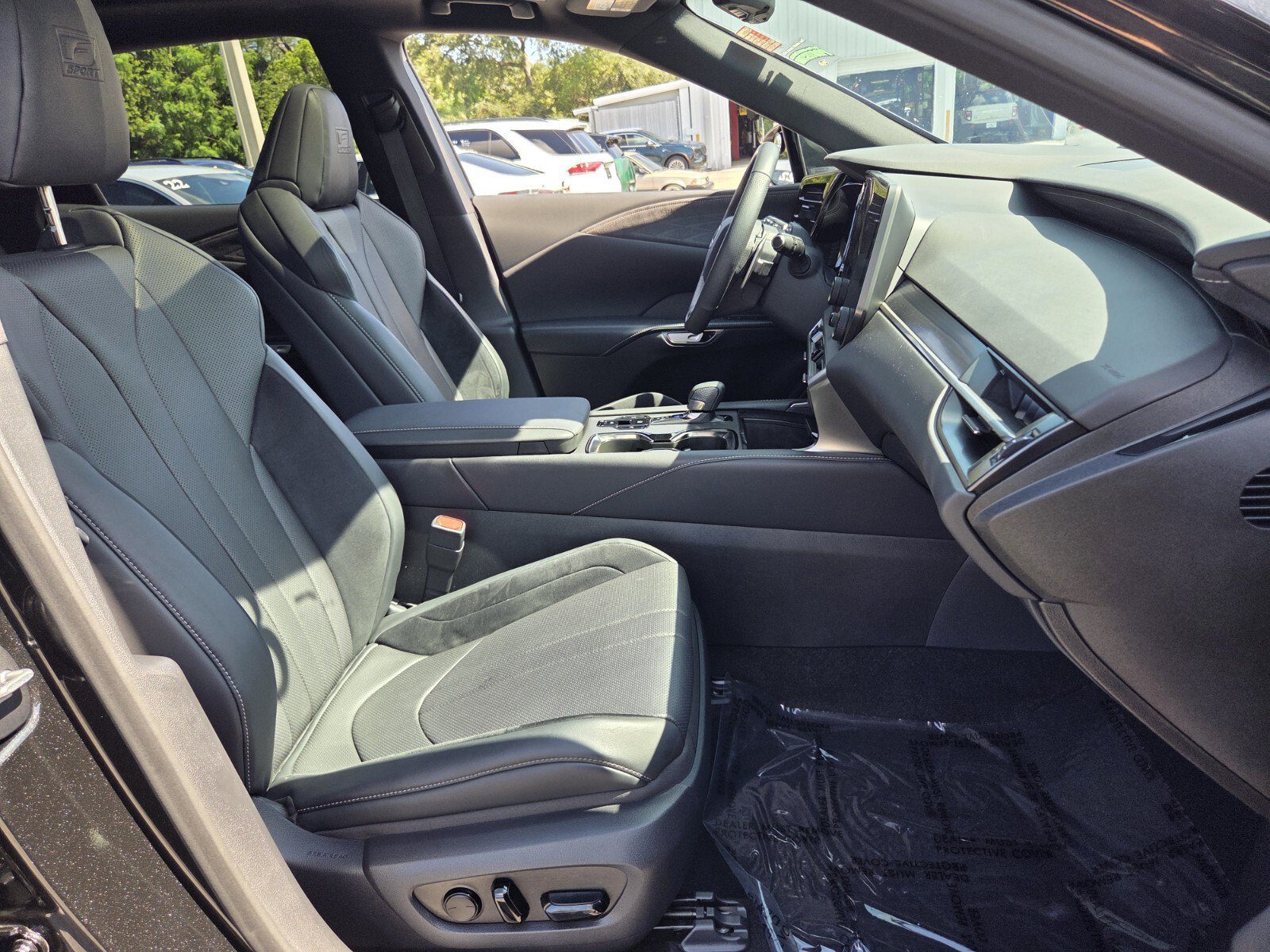 Used 2023 Lexus RX 500h F Sport w/ Cold Area Package AWD/4WD image 17