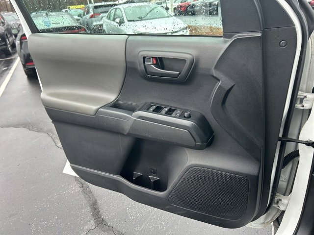 Used 2022 Toyota Tacoma SR image 27