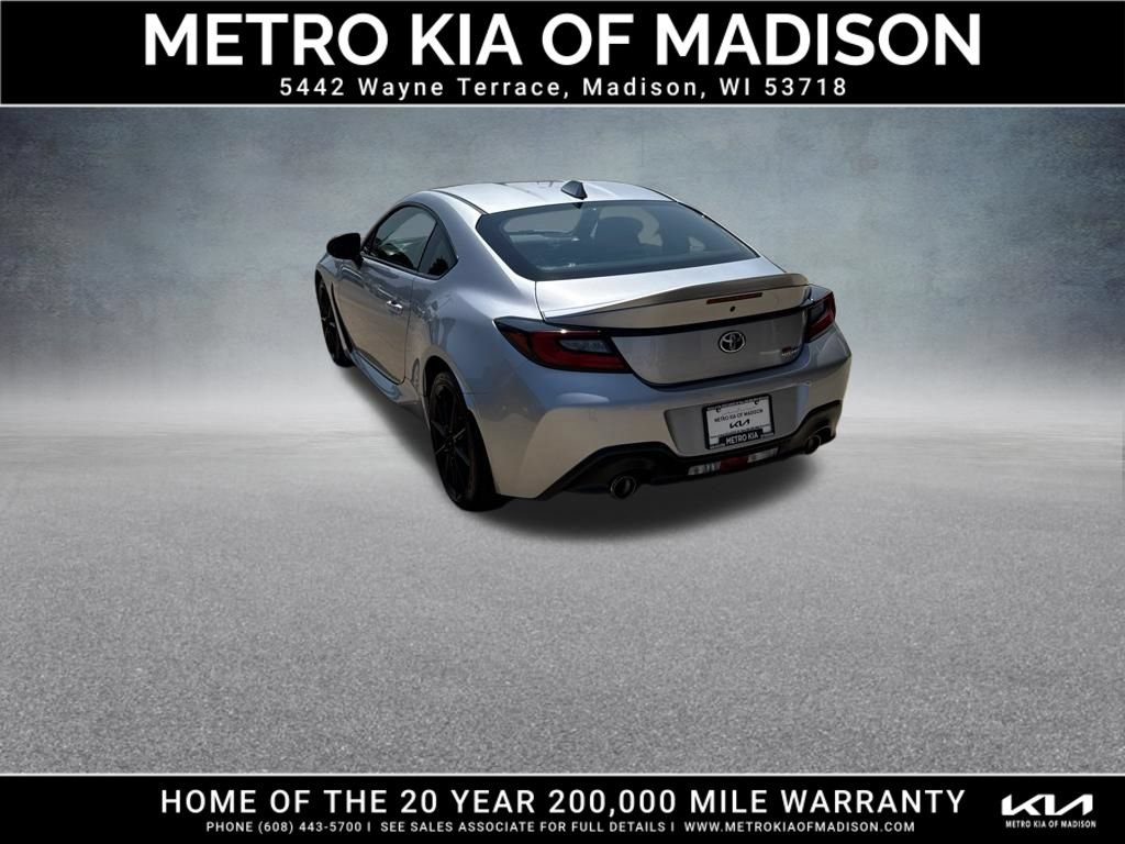 Used 2024 Toyota GR86 Premium RWD image 4