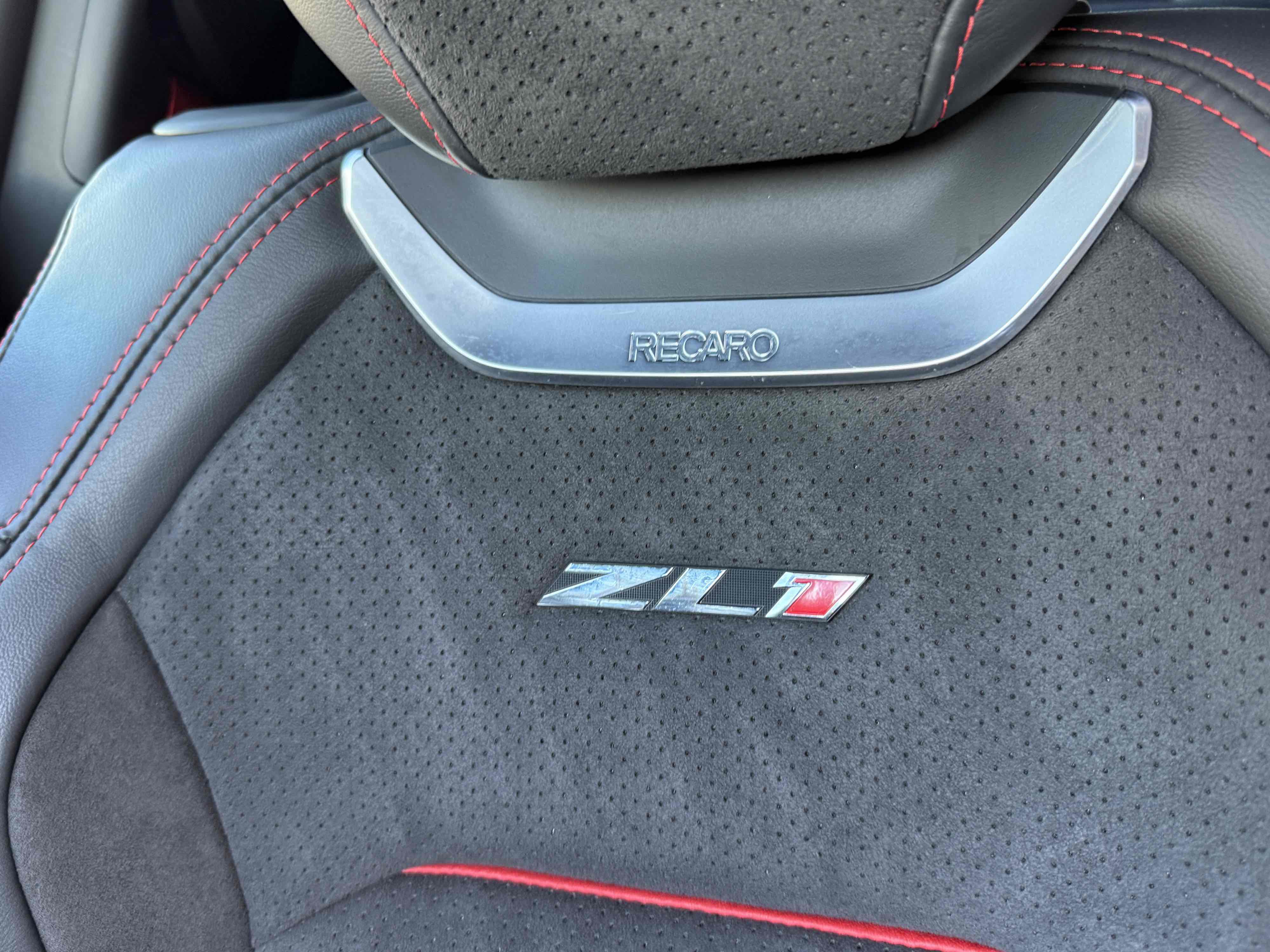 Used 2018 Chevrolet Camaro ZL1 image 42