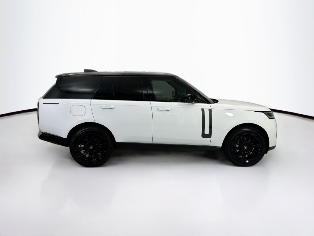 Certified 2025 Land Rover Range Rover SE AWD/4WD image 4
