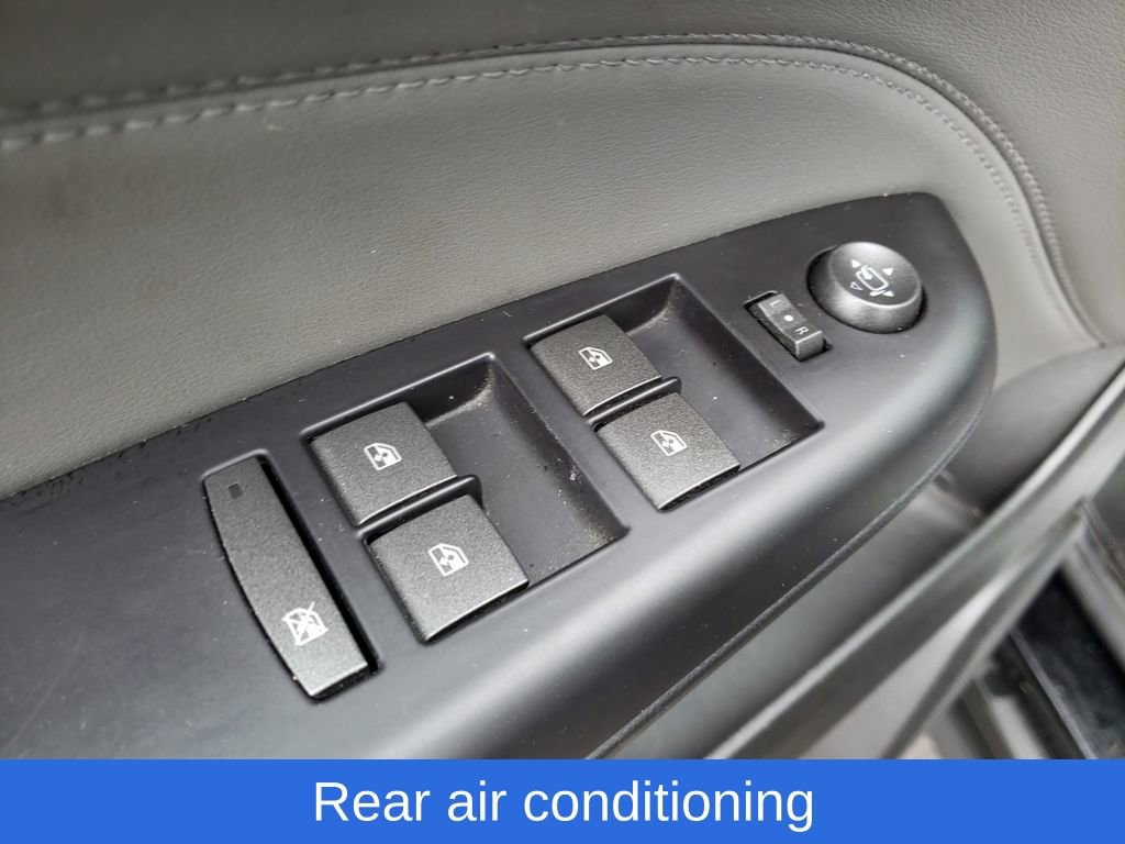 Used 2011 Cadillac SRX Premium image 20