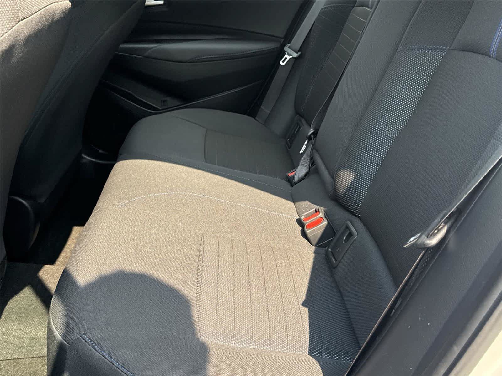 Used 2022 Toyota Corolla SE w/ Carpet Mat Package (TMS) FWD image 14