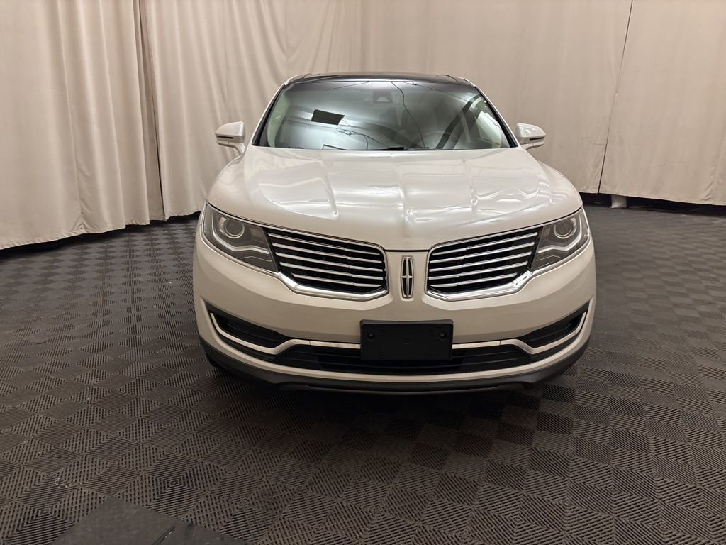 Used 2016 Lincoln MKX Reserve w/ Climate Package image 2