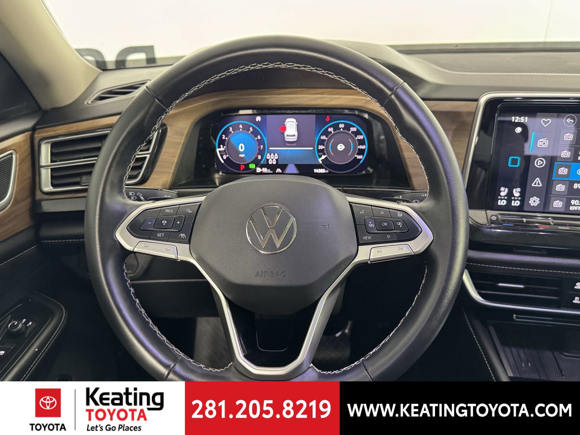 Used 2025 Volkswagen Atlas SE image 29