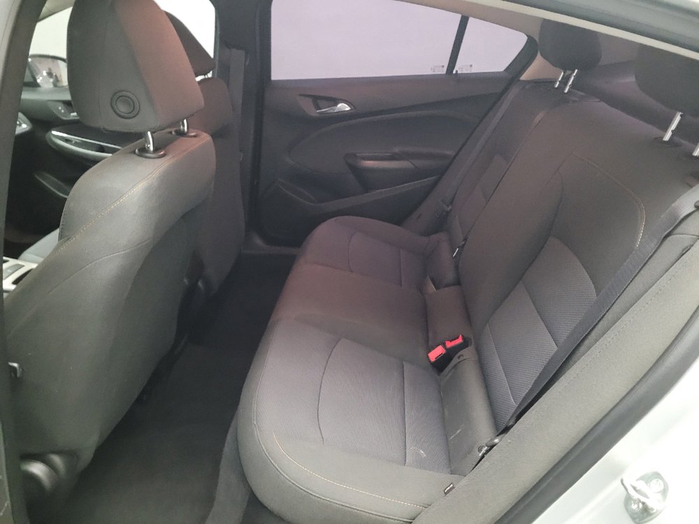 Used 2018 Chevrolet Cruze LS FWD image 18