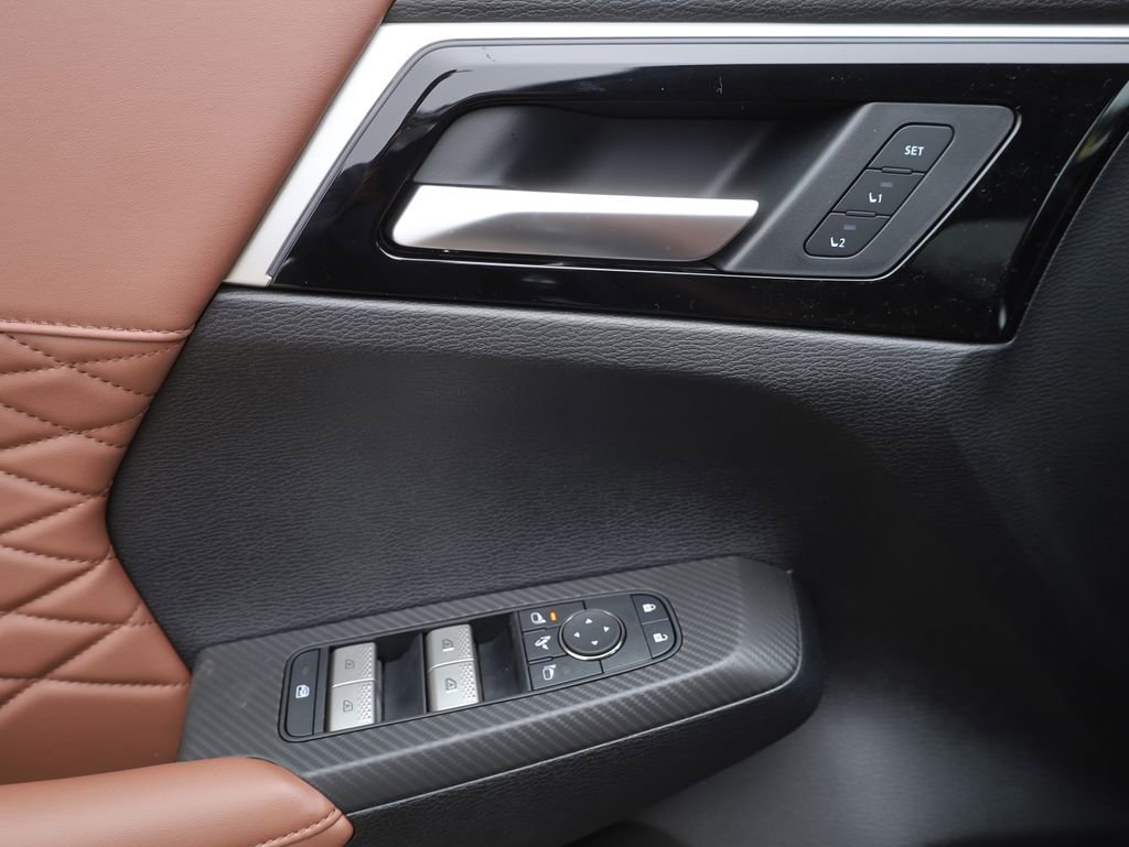 New 2025 Mitsubishi Outlander SEL image 40