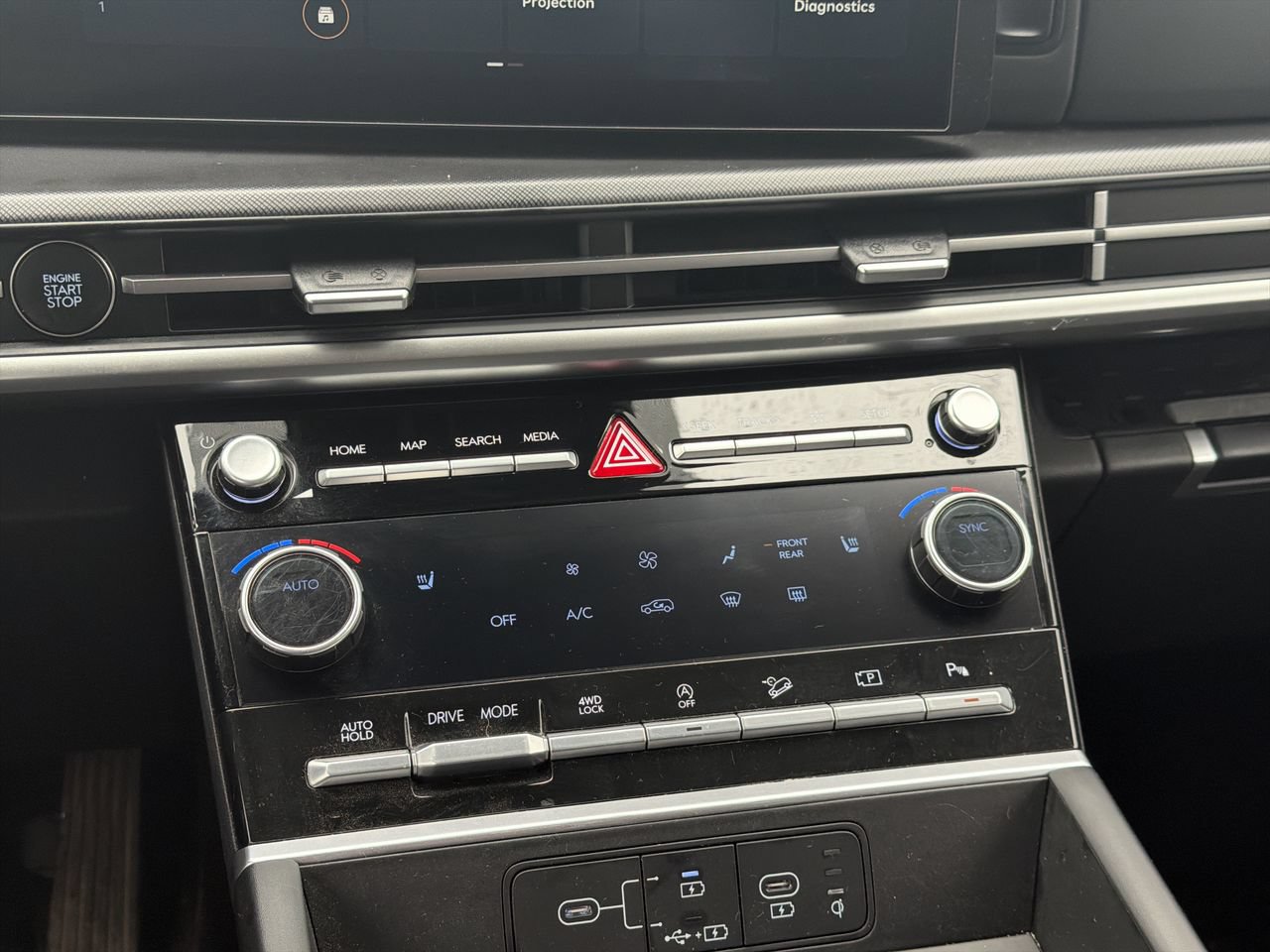Certified 2024 Hyundai Santa Fe SEL AWD/4WD image 18