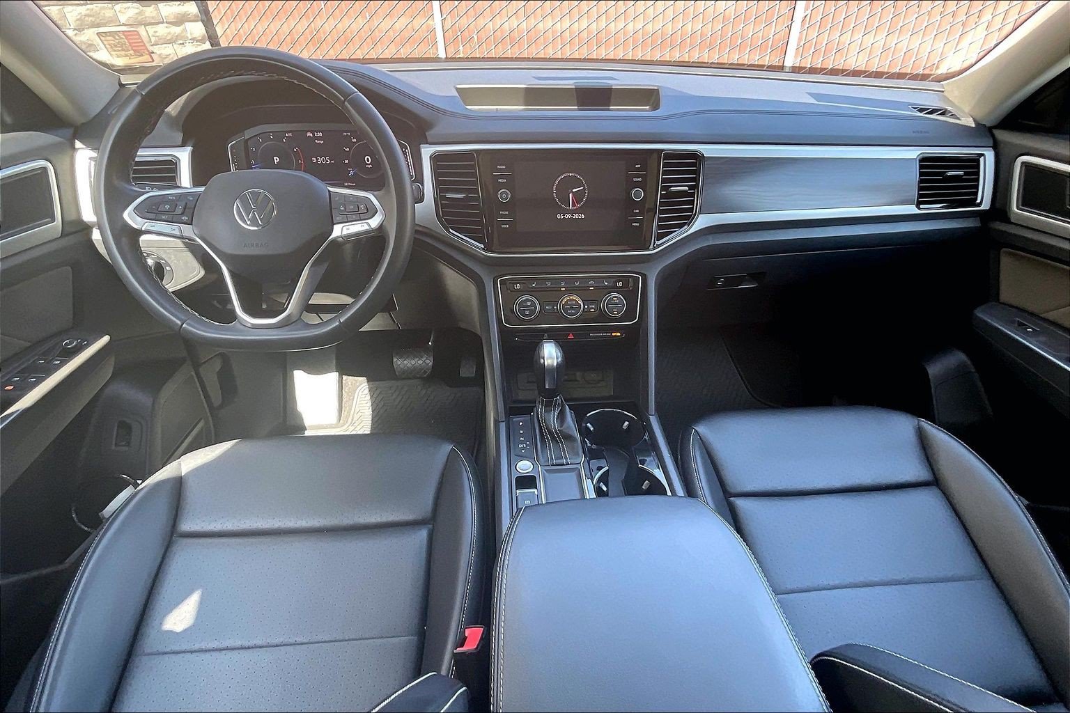 Certified 2023 Volkswagen Atlas SE w/ Panoramic Sunroof Package FWD image 15