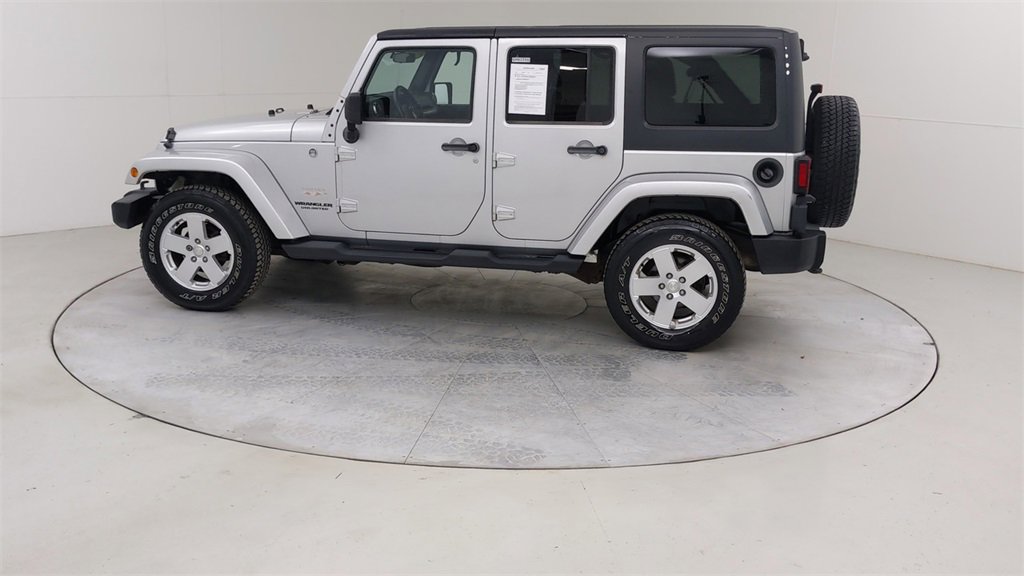 Used 2012 Jeep Wrangler Unlimited Sahara w/ Dual Top Group image 17