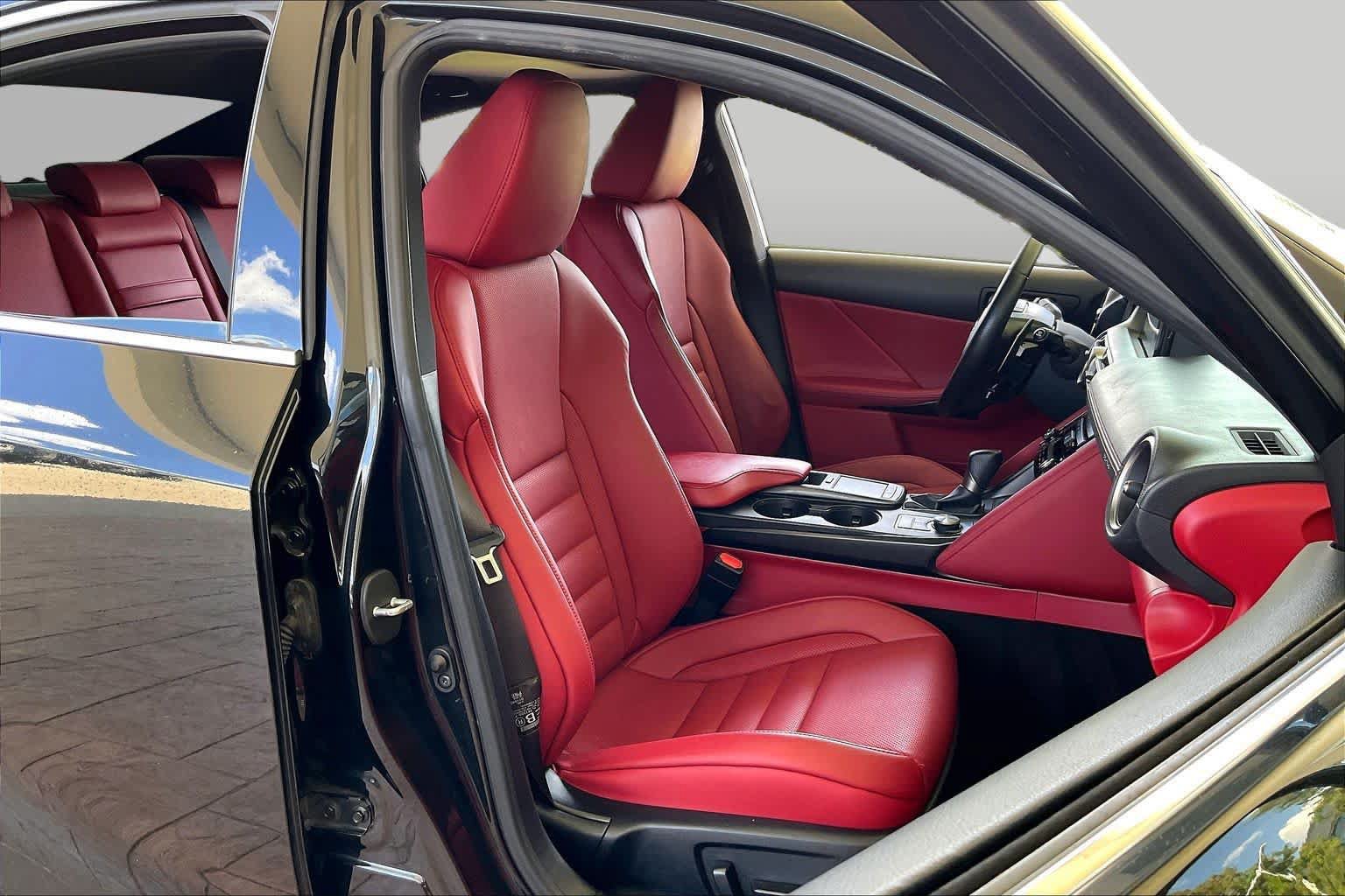 Used 2021 Lexus IS 350 F Sport RWD image 8