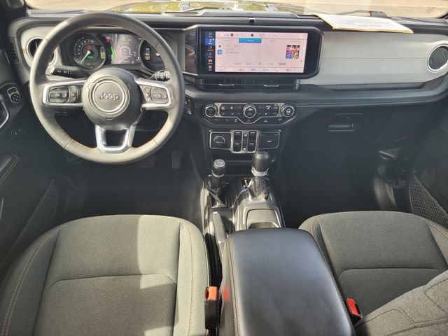 Used 2024 Jeep Wrangler Unlimited Sahara AWD/4WD image 16