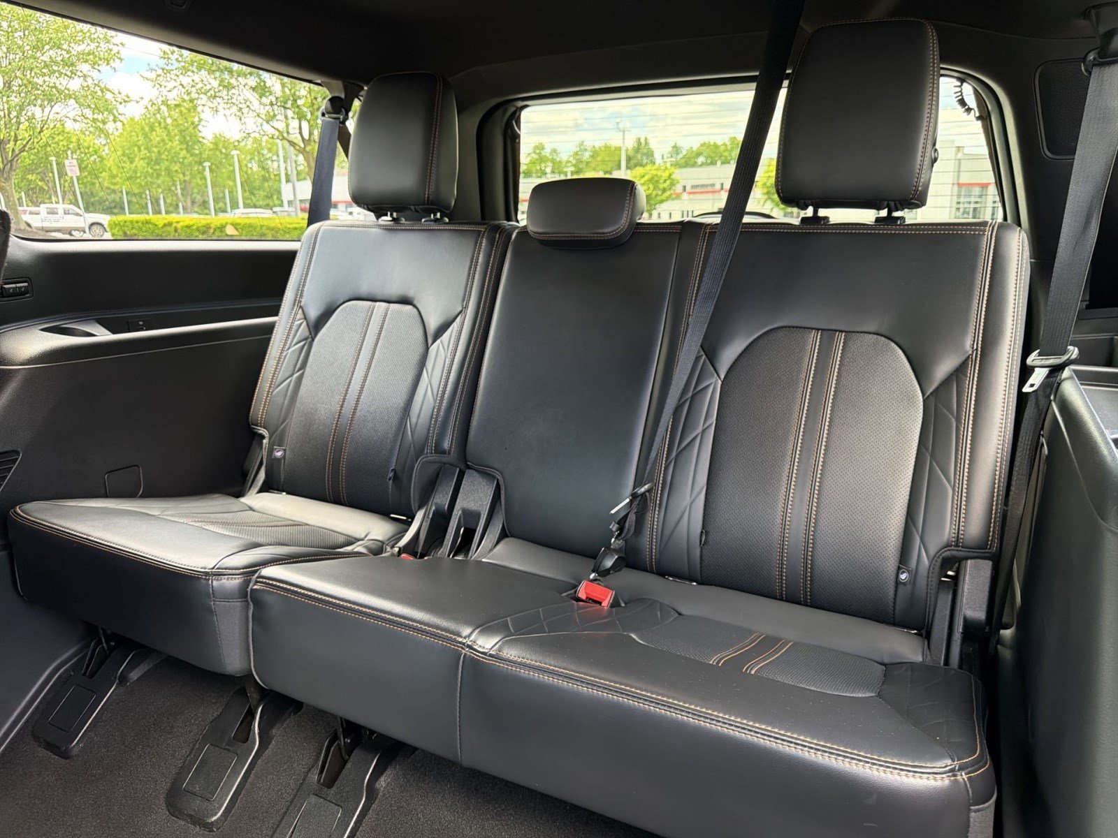 Used 2024 Ford Expedition Max Platinum AWD/4WD image 25