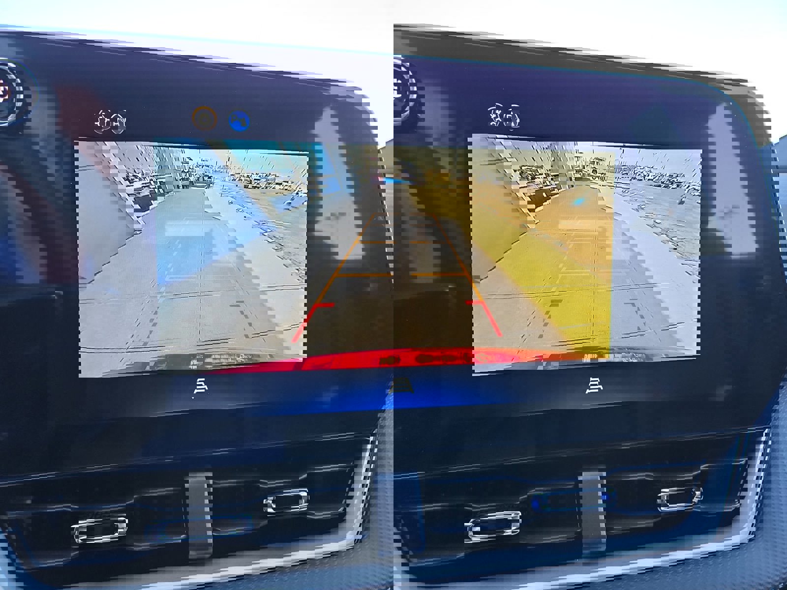 New 2026 Chevrolet Equinox LT w/ Convenience Package II image 10