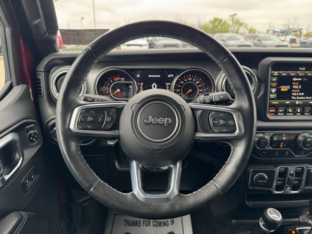 Used 2021 Jeep Wrangler Unlimited Sahara AWD/4WD image 15