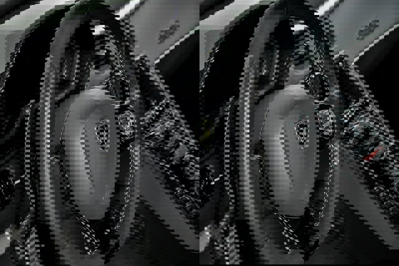 Used 2019 Lamborghini Aventador SVJ image 32