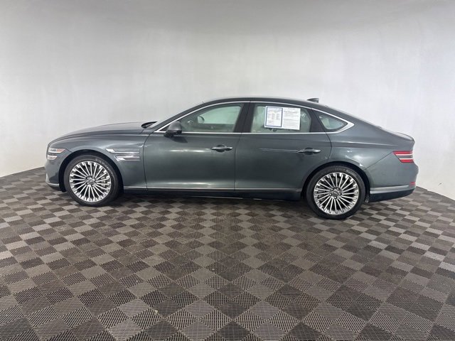 Used 2023 Genesis G80 image 8