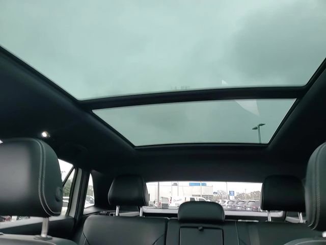 Used 2023 Volkswagen Atlas Cross Sport SEL image 23