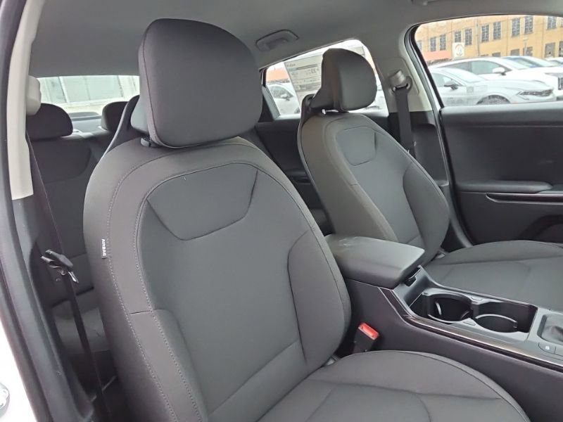 New 2026 Kia K4 LXS image 14