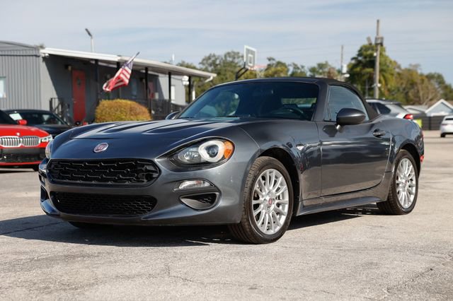 Used 2017 FIAT 124 Spider Classica image 4