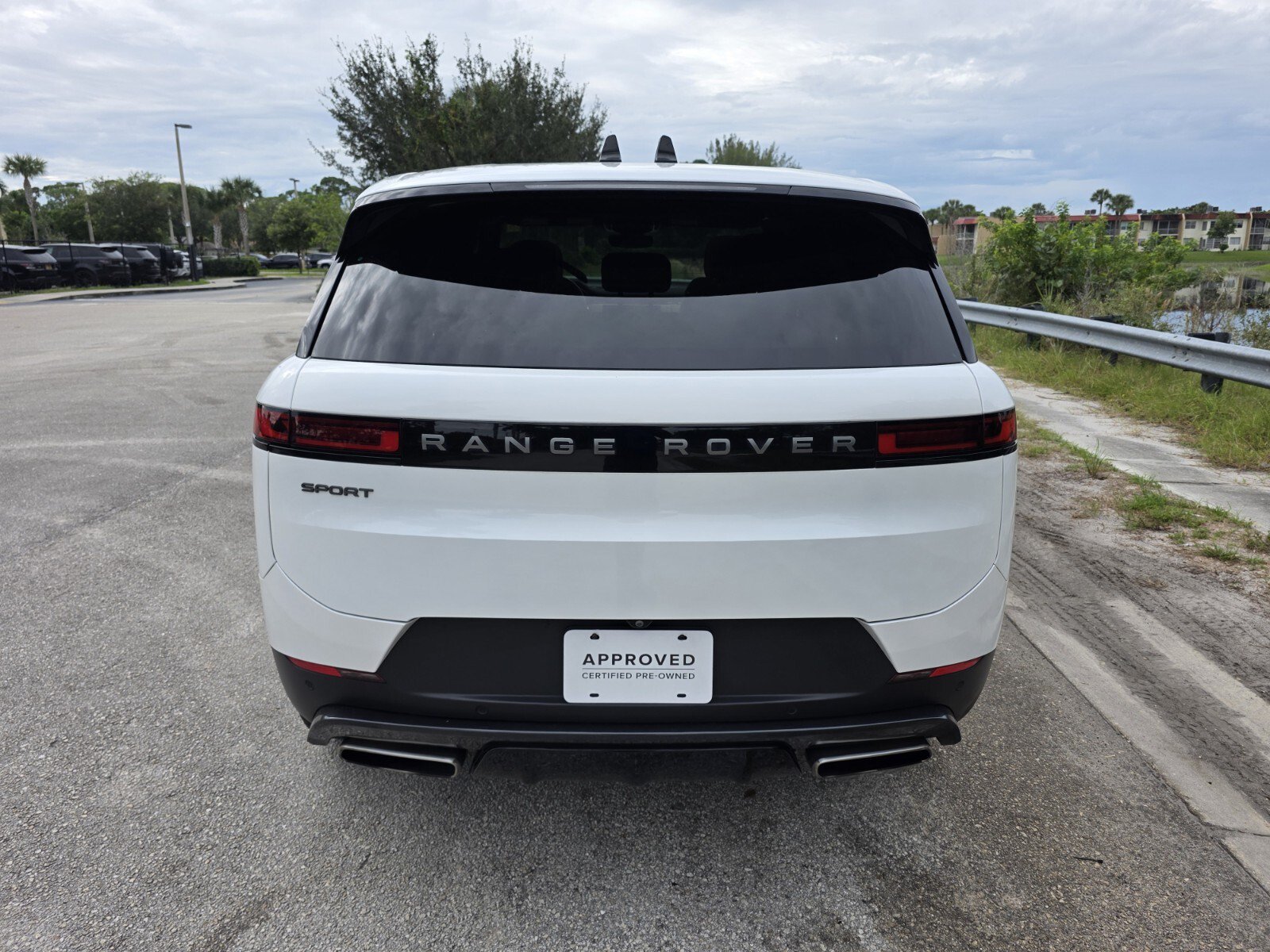 Certified 2024 Land Rover Range Rover Sport SE AWD/4WD image 6