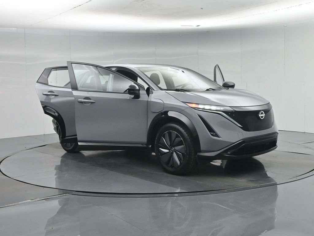 Used 2023 Nissan Ariya AWD image 34