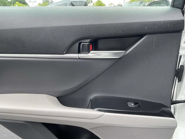 Used 2018 Toyota Camry LE w/ Convenience Package FWD image 23
