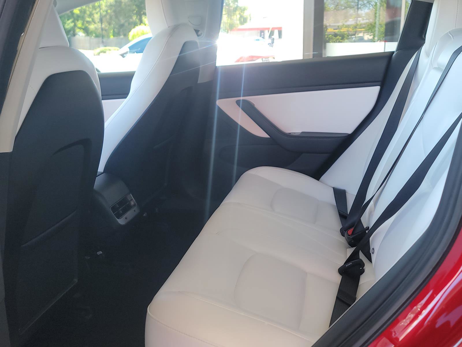 Used 2018 Tesla Model 3 image 13