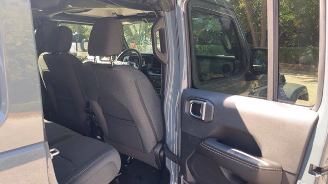 Used 2024 Jeep Wrangler Unlimited Sahara w/ Safety Group AWD/4WD image 12