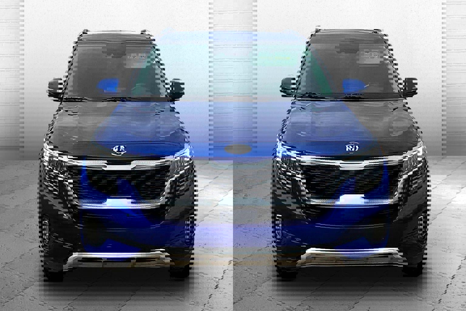 Used 2021 Kia Seltos SX w/ SX Sunroof Package image 2