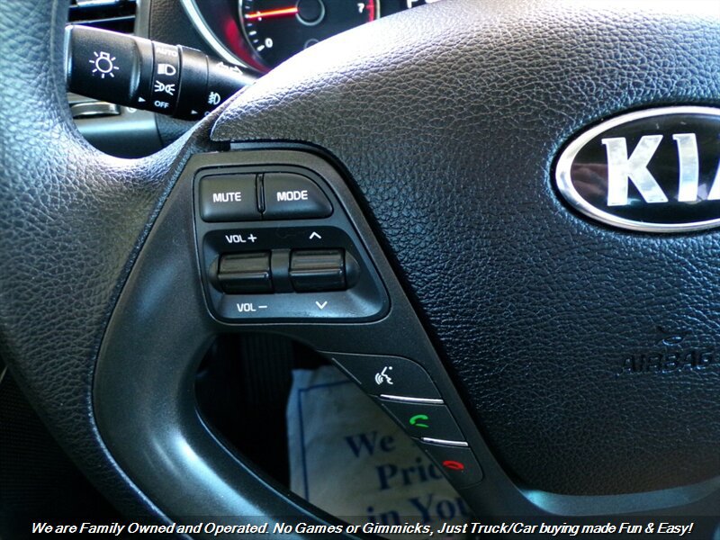 Used 2016 Kia Forte LX FWD image 38