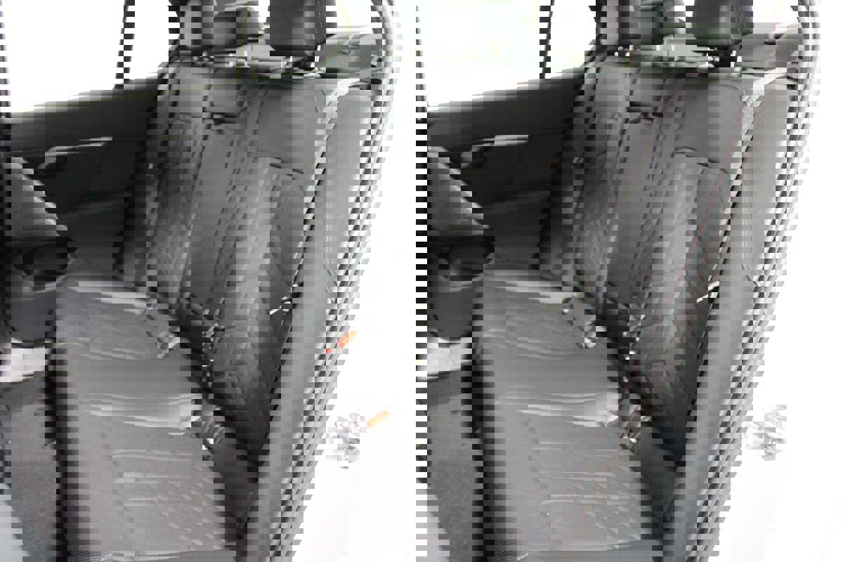 Used 2025 BMW i5 eDrive40i w/ M Sport Package image 35