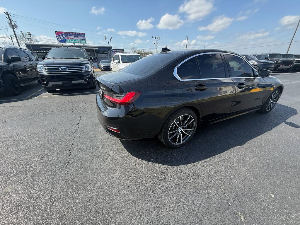 Used 2022 BMW 330i xDrive Sedan w/ Driving Assistance Package image 3