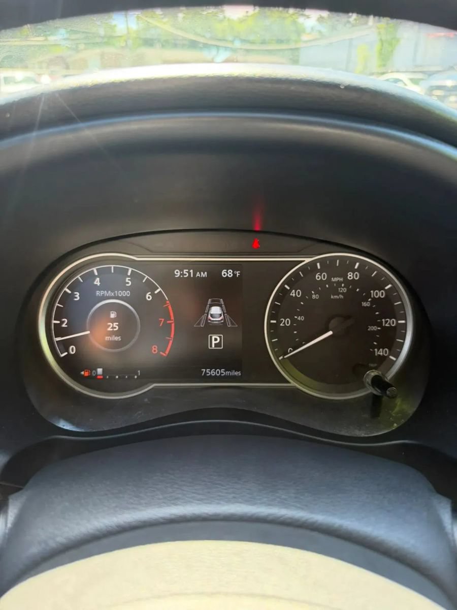 Used 2020 Nissan Kicks SV FWD image 14